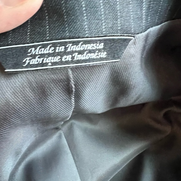 Black Saks Fifth Avenue charcoal gray wool pin strip 2 piece suit 44 R - Picture 11 of 16